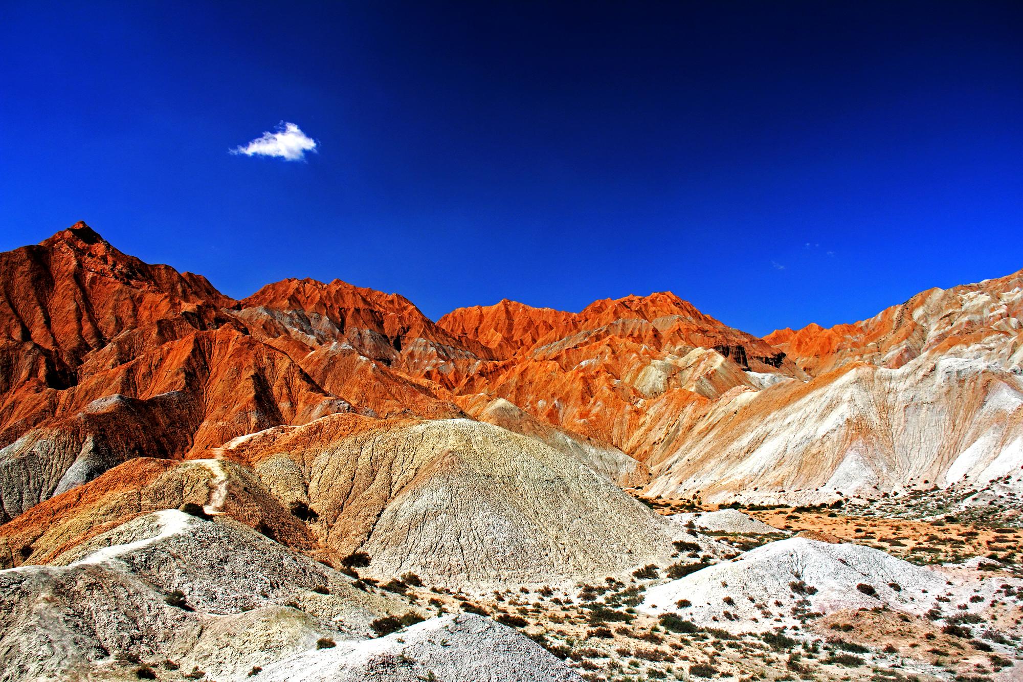 青海，高原明珠绽放绿色发展新风采